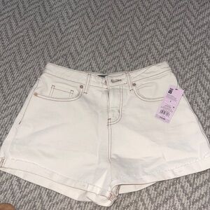White Wild fable jean shorts new with tags size 4.